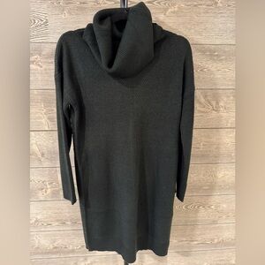 NWT 🎉 Lulus Turtleneck Sweater Dress